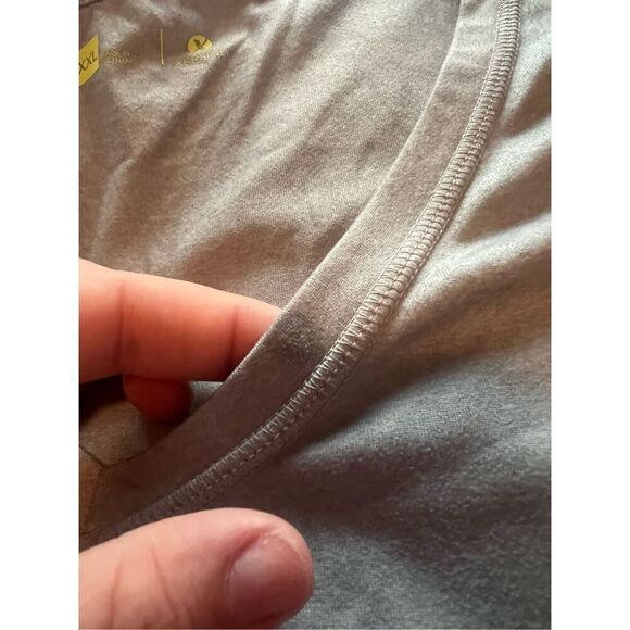 Xersion Grey T-Shirt Woman’s Size XXL - Flaw - Picture 4 of 11
